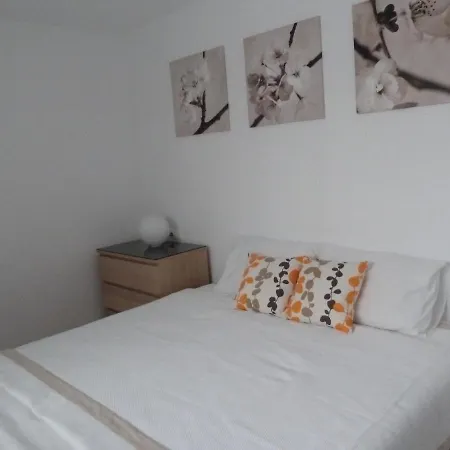 Apartment Pollentia Mar For 4 People Free Wifi Aircon And Secure Parking *