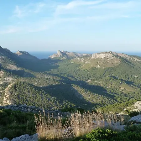 Pollentia Mar For 4 People Free Wifi Aircon And Secure Parking Port de Pollenca